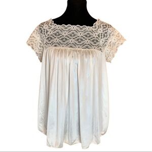 Vintage Kayser off white pajama top with lace Size Small